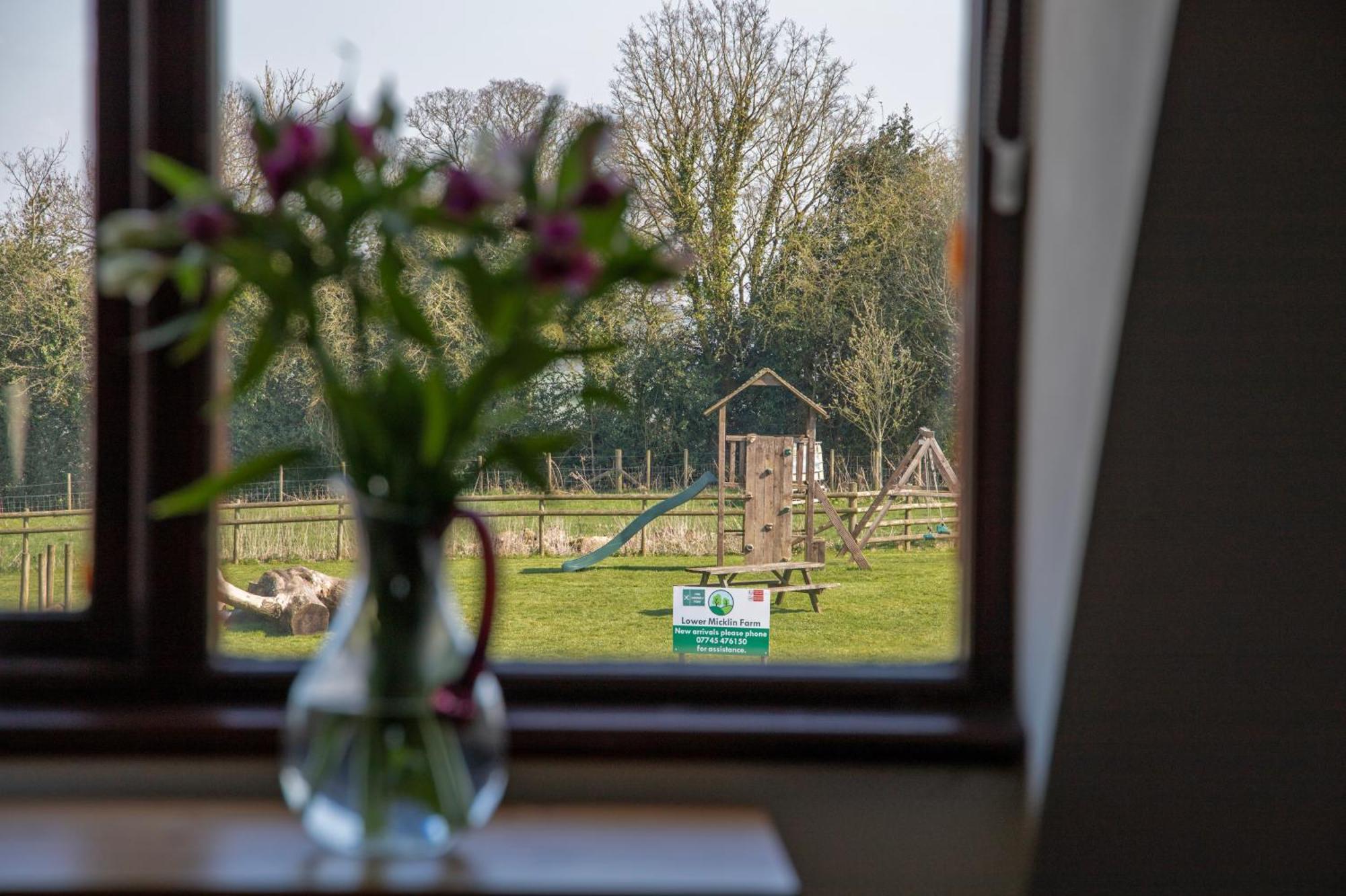 Charlie'S Cottage With Alpacas And 7Mins Drive To Alton Towers Denstone Exterior foto